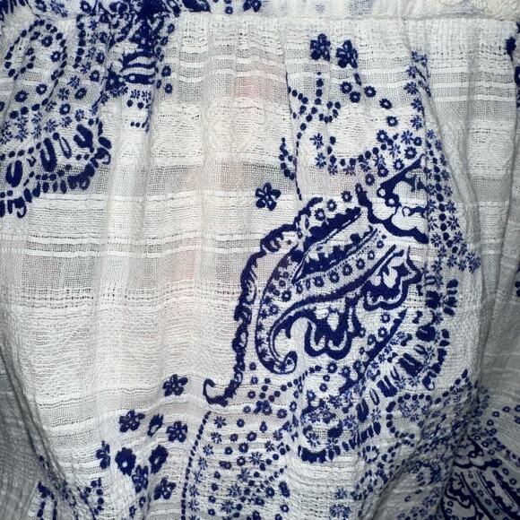 CAbi Veranda White Blue Paisley Swirl Tank Top 5223 Size Small - Picture 9 of 15